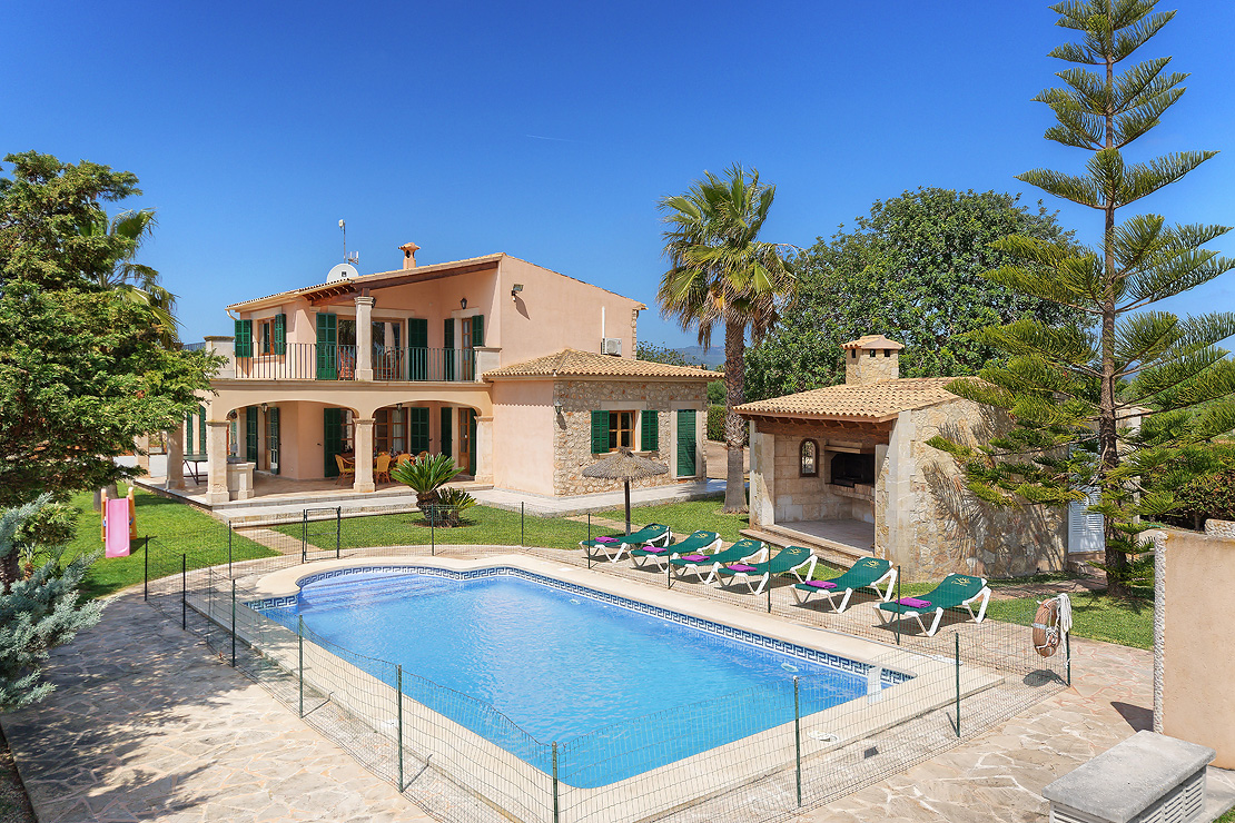 Villa Deu Quarterades in Cala d'Or, Majorca