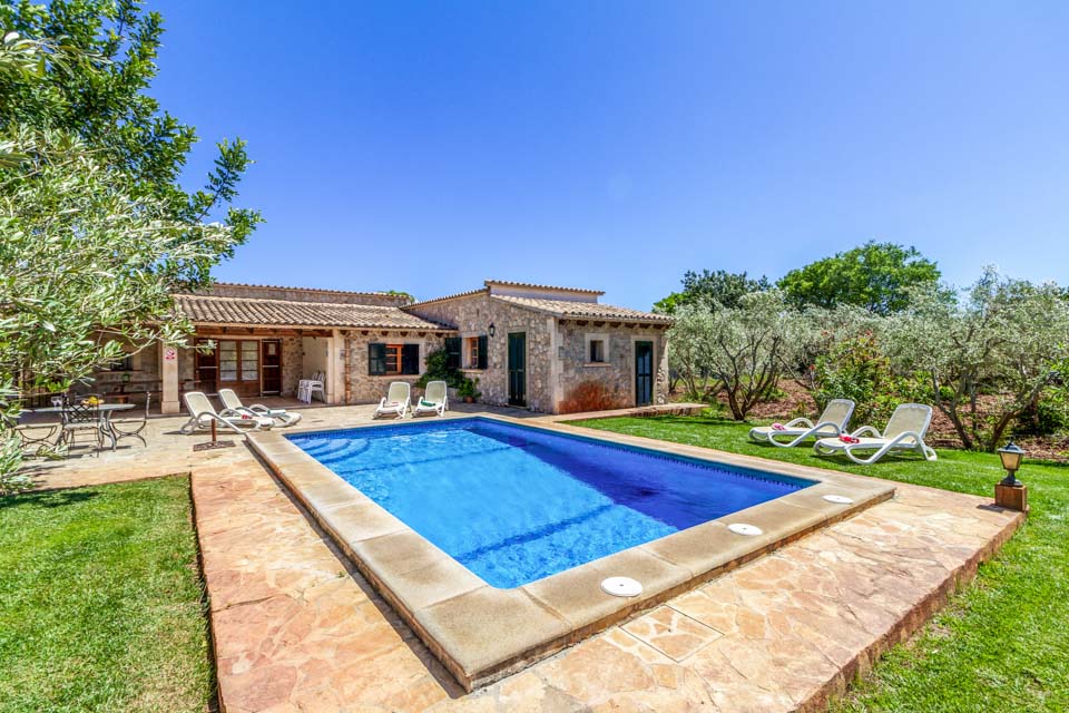 Villa Les Oliveras in Pollensa, Majorca