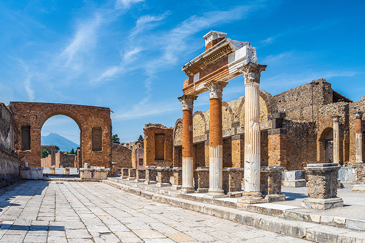 Explore Pompeii