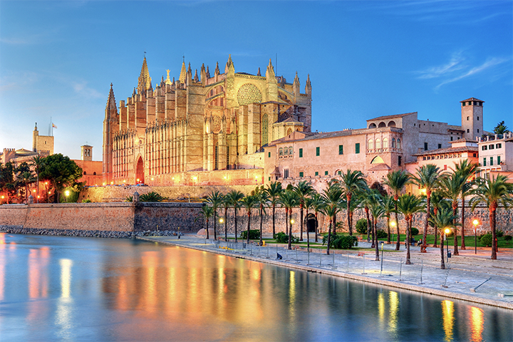 The Santa Maria Cathedral in Palma