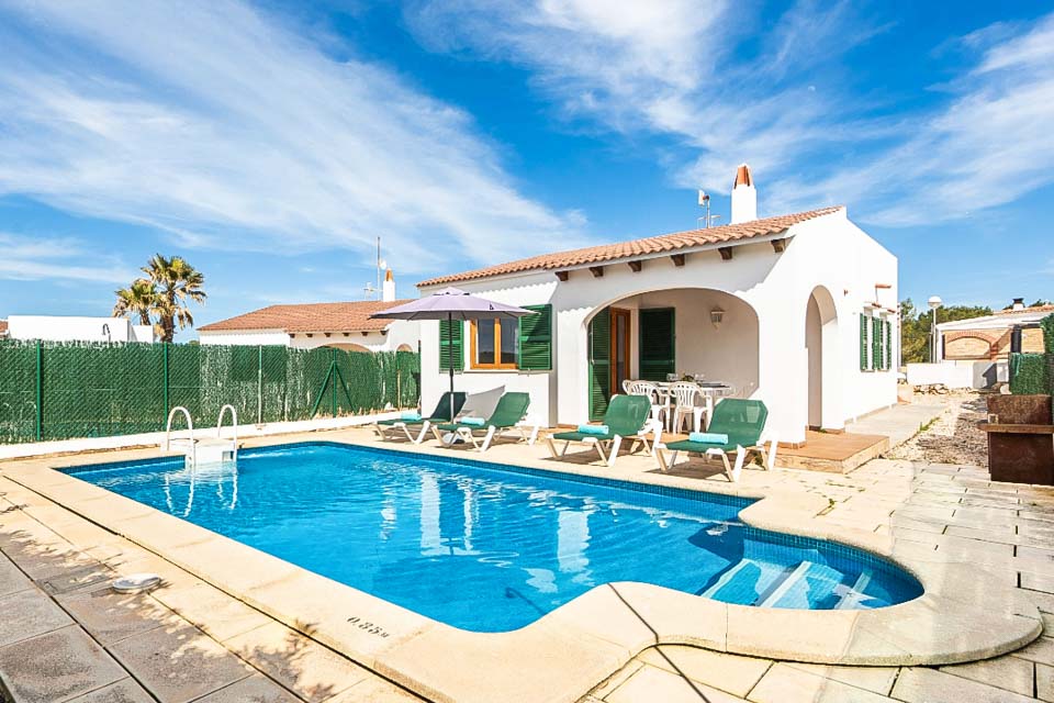 Villa Mar I Mar in Cala'n Bosch, Menorca
