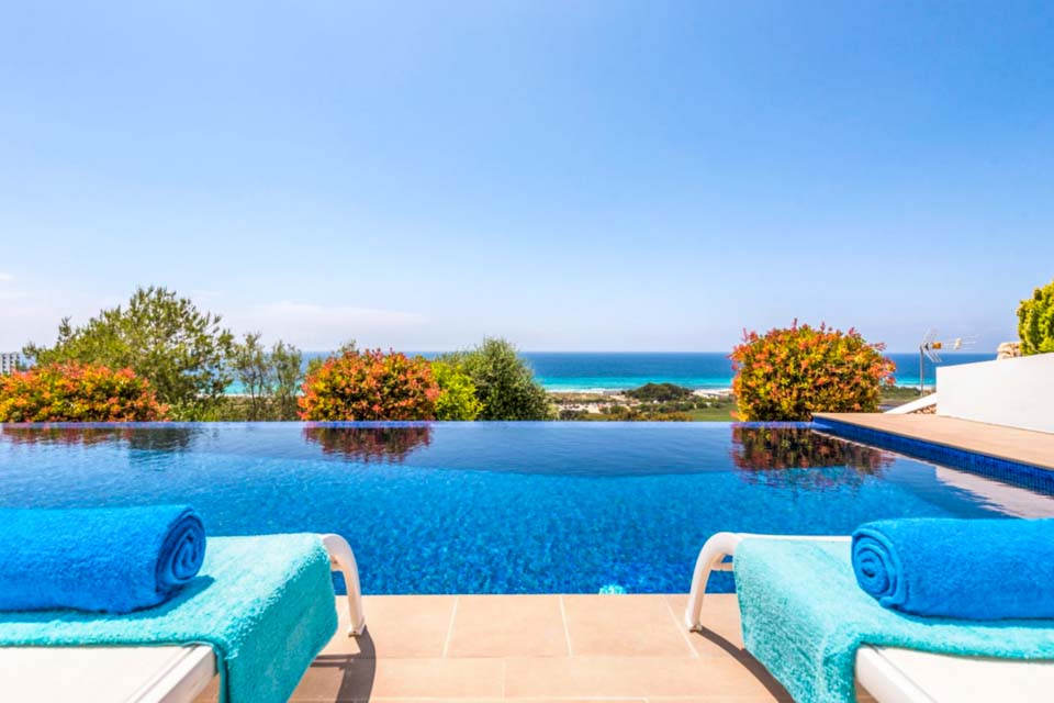 Villa Prestige View in Son Bou, Menorca