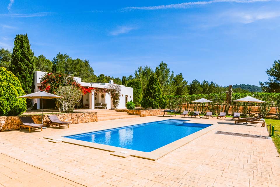 Villa Tegui in Playa d'en Bossa, Ibiza
