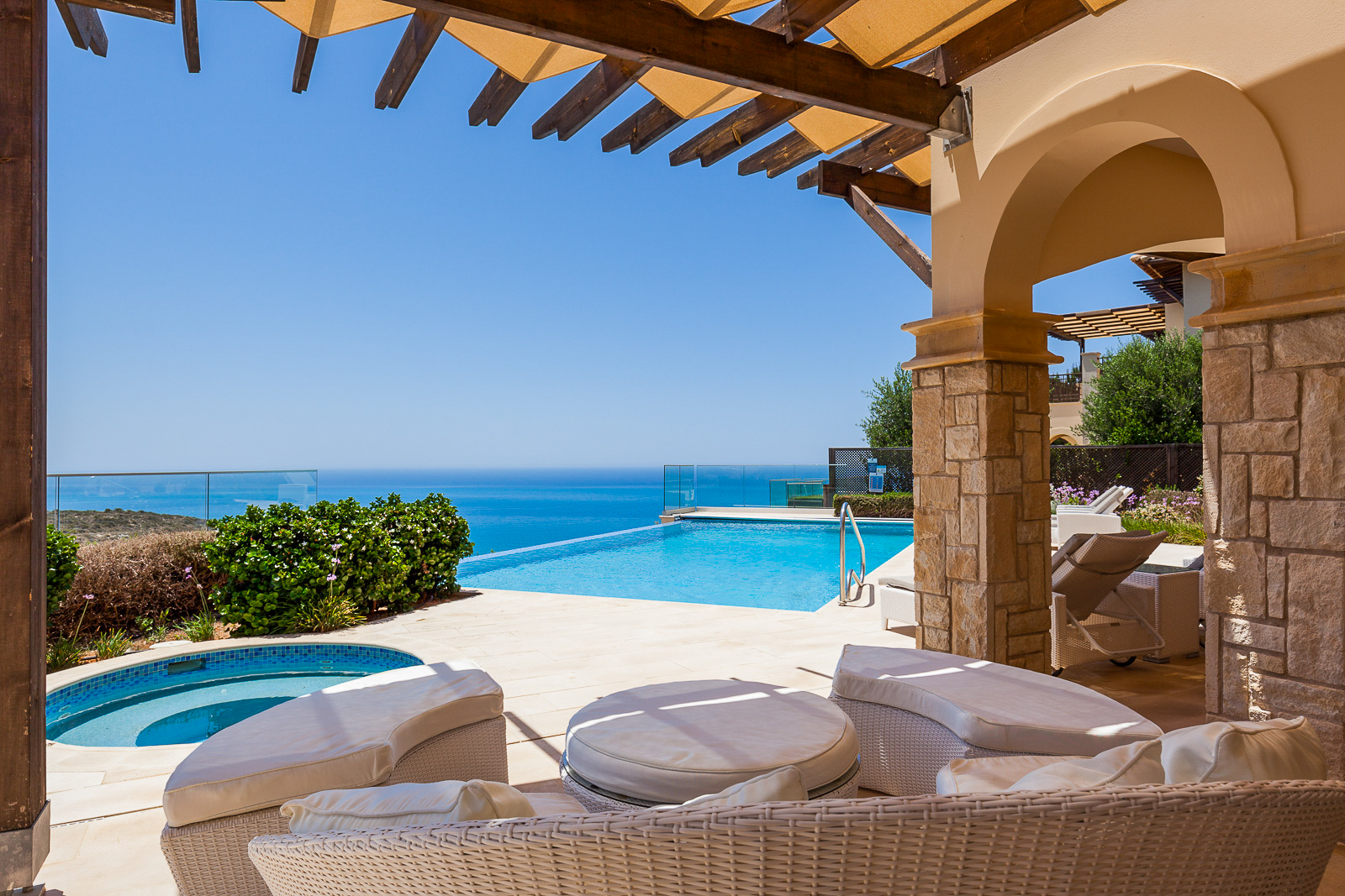 Aphrodite Hills Mythos Villas