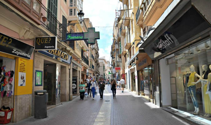 Shopping street in Palma de Mallorca, Balearic Islands