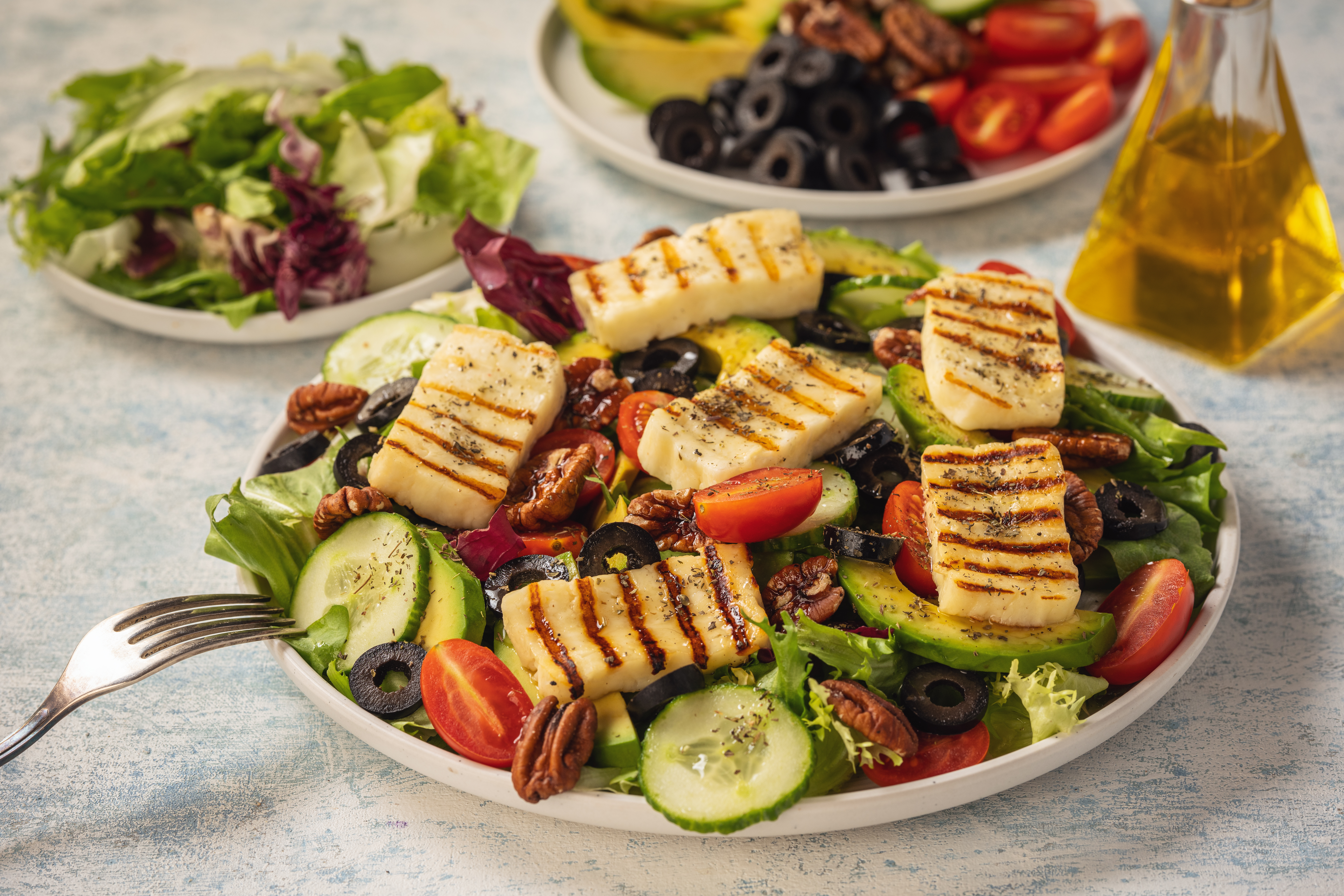Delicious halloumi salad