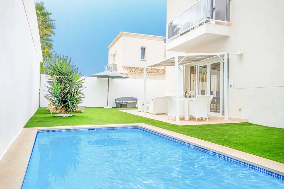 Private Pool
