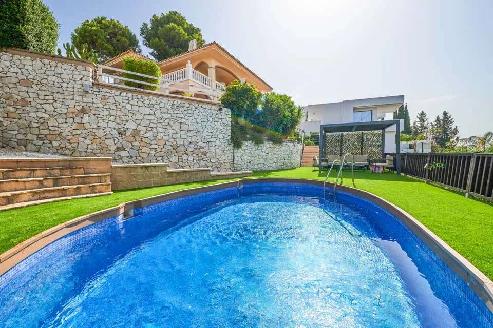 Private Pool