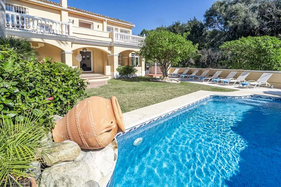 Private Pool