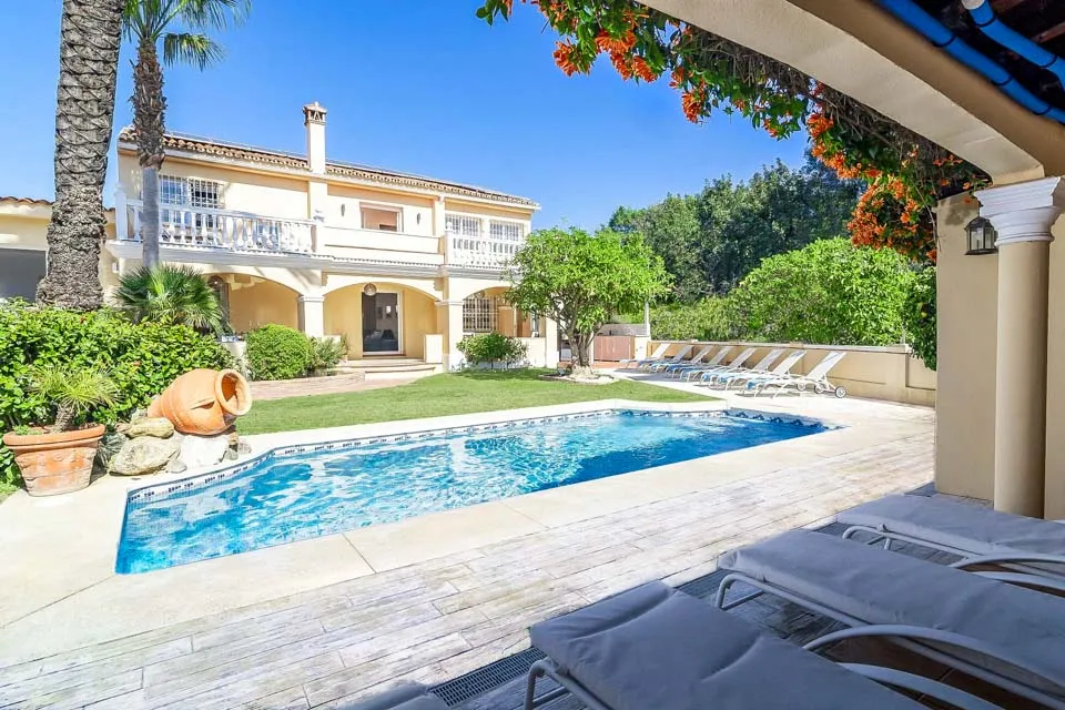 Private Pool