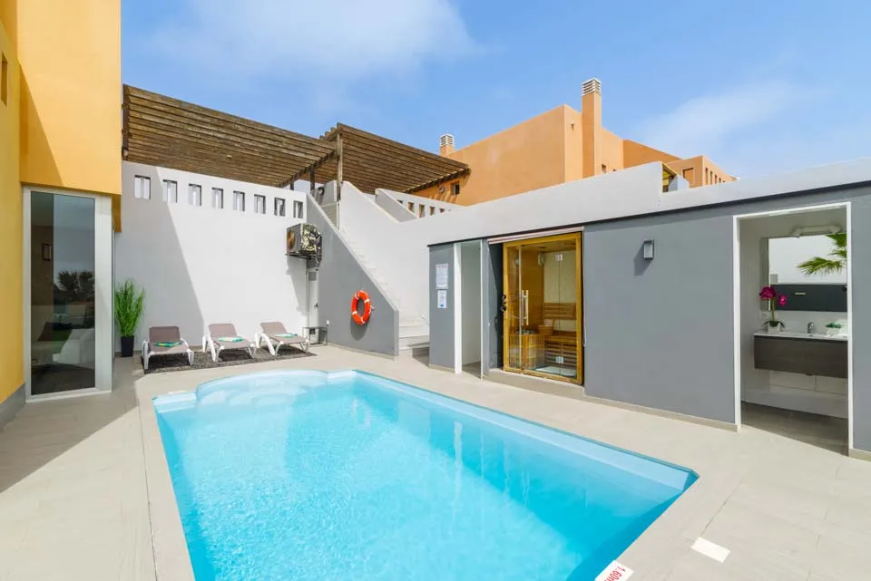 Private Pool