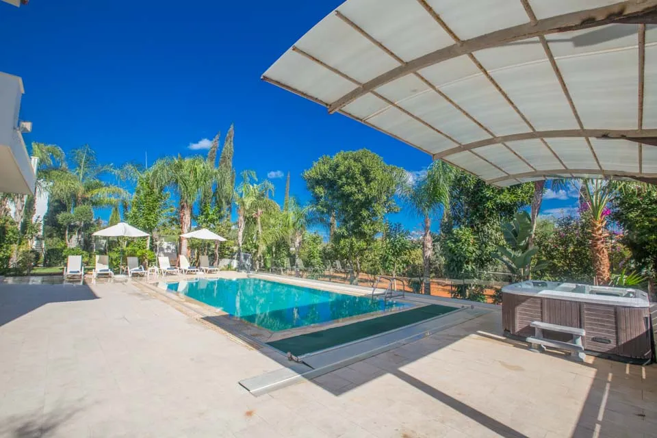 Private Pool