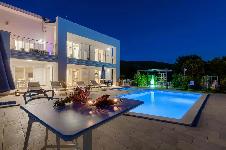 Private Pool