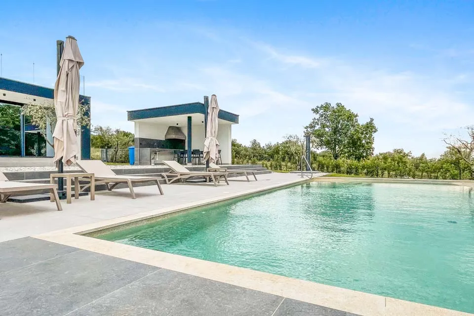 Private Pool