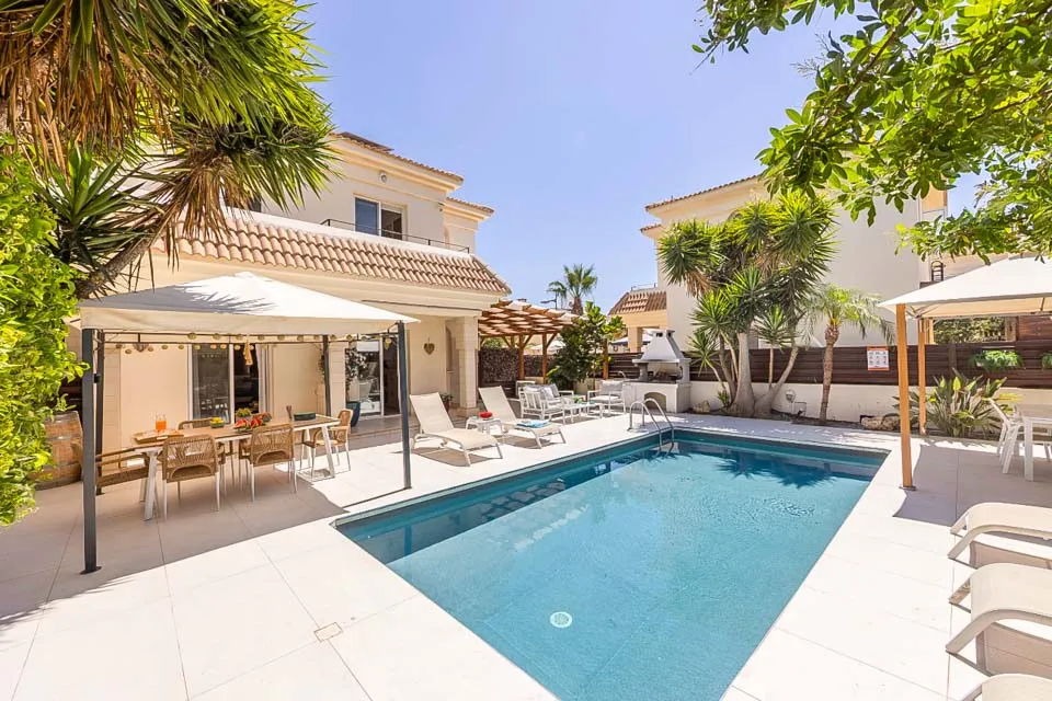 Private Pool