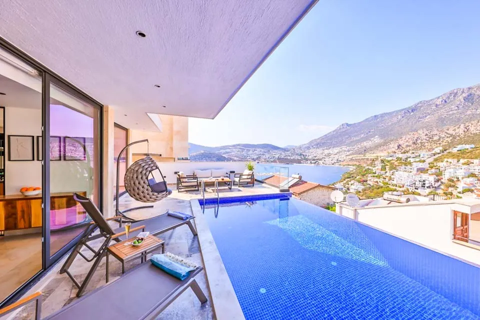 Private Pool
