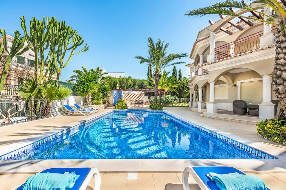 Private Pool