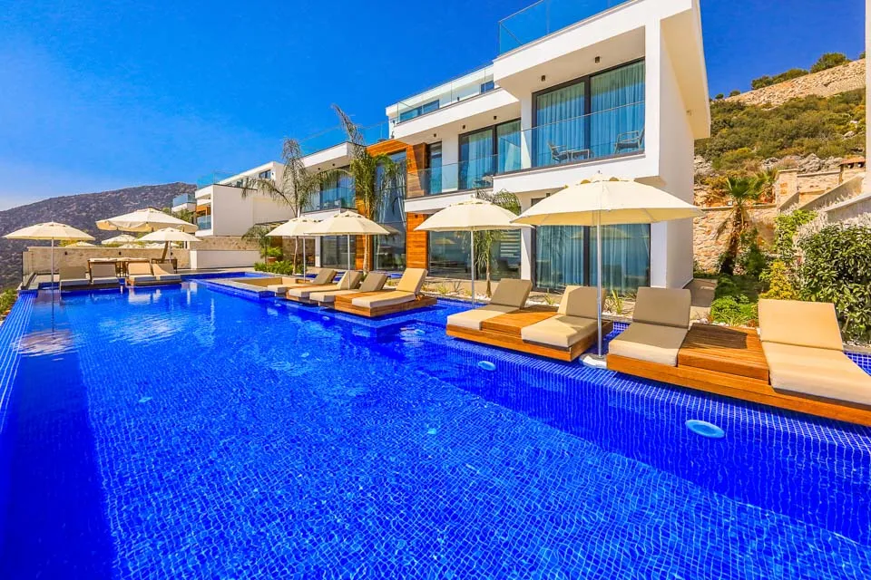 Private Pool