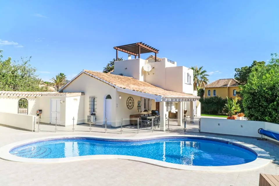 Private Pool