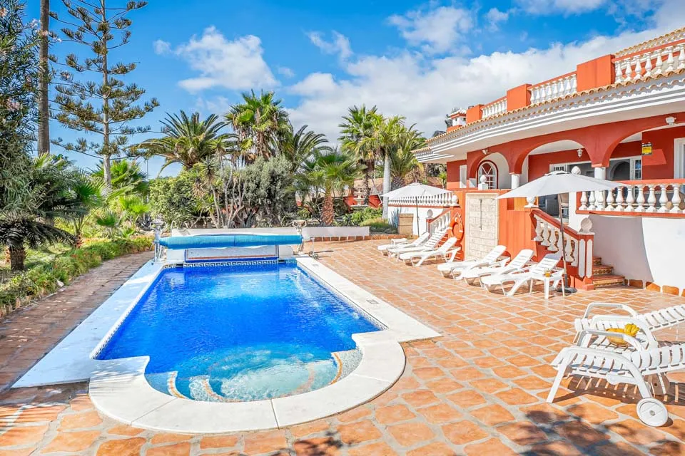 Private Pool