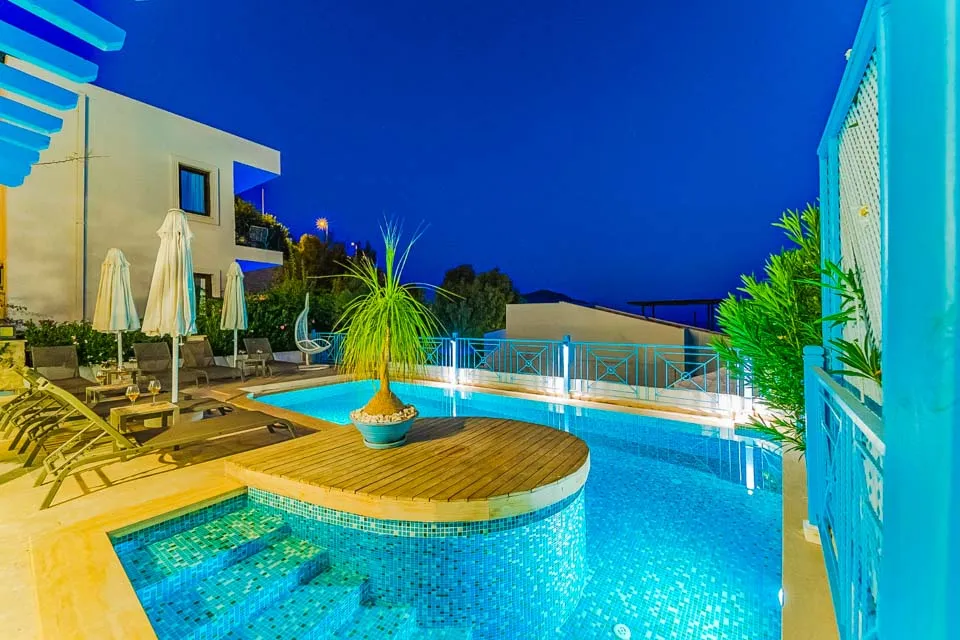 Private Pool