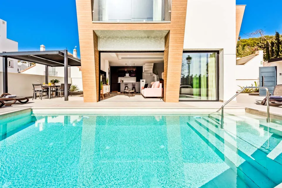 Private Pool