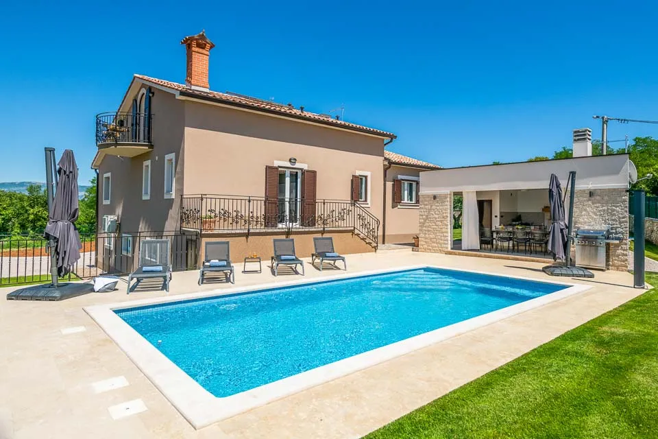 Private Pool