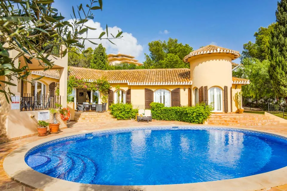 Private Pool
