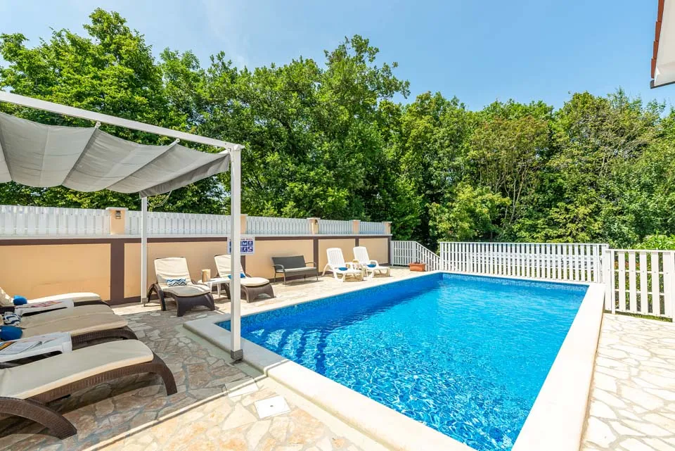 Private Pool