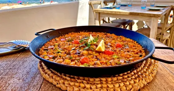 Ibiza_seafood_restaurant.jpg