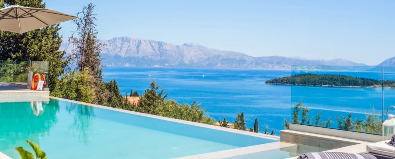 Famous Villas, Famous Faces