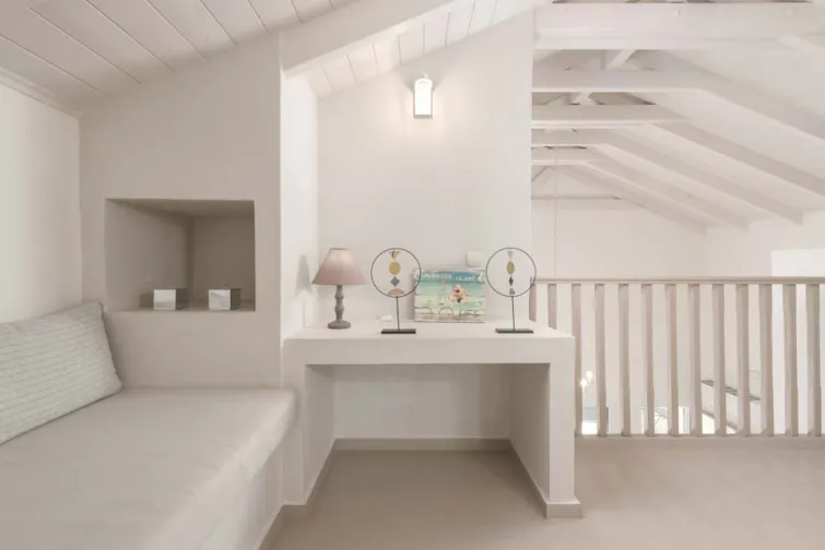 Gallery Slide