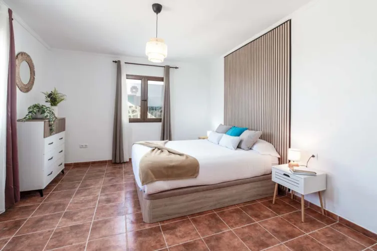 Bedroom-0