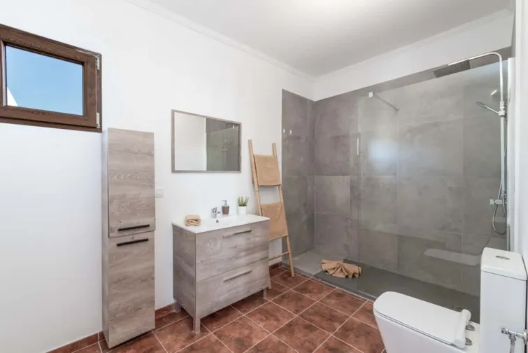Shower Room-0
