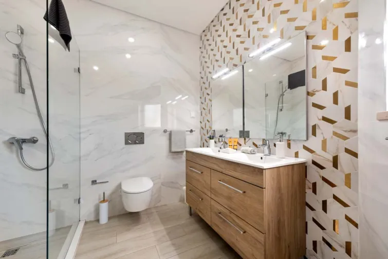 Shower Room-0