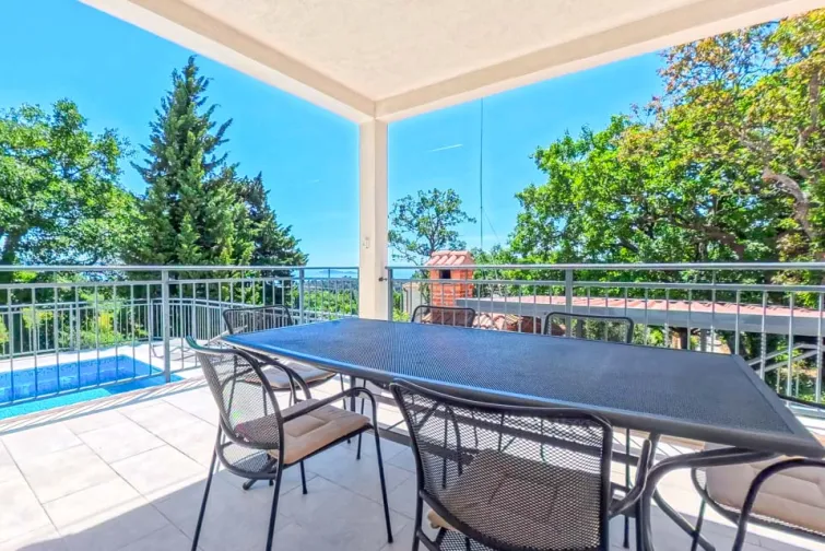 Terrace-0