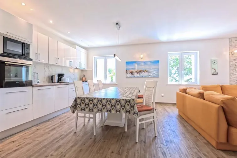 Kitchen-0