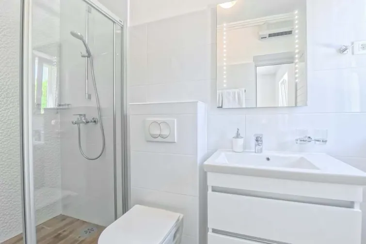 Shower Room-0