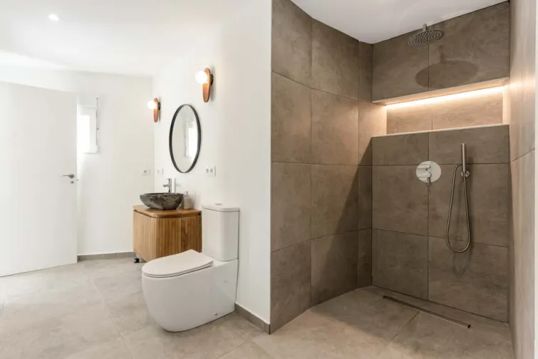 Shower Room-0