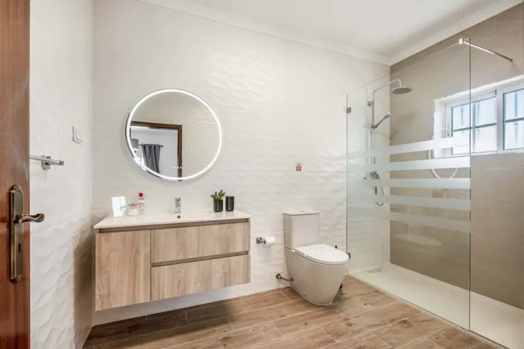 Shower Room-0