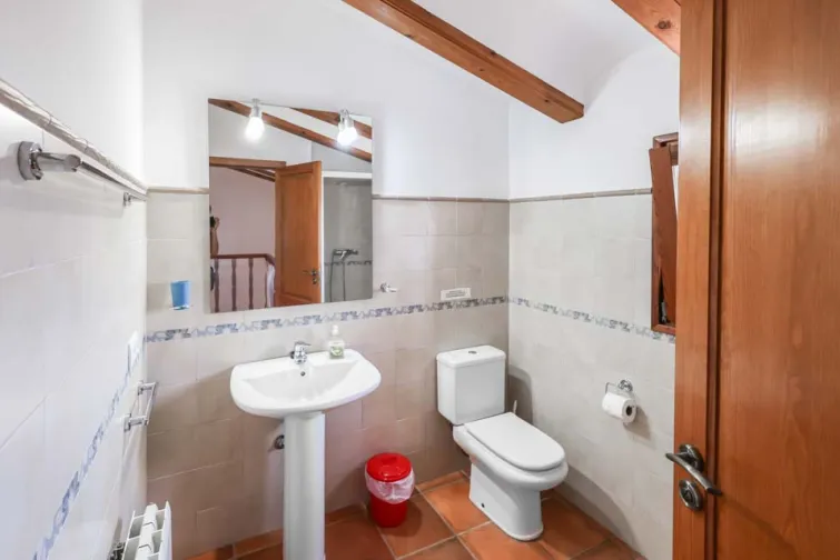 Guest WC-0