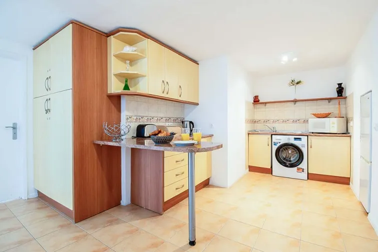 Kitchen-0