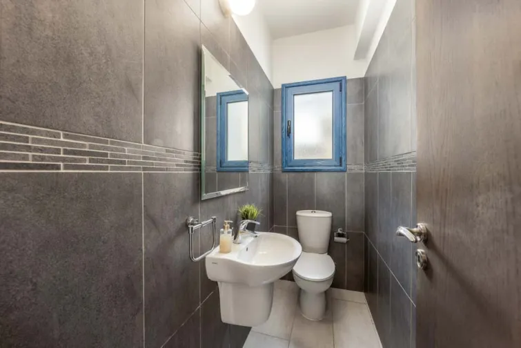 Guest WC-0