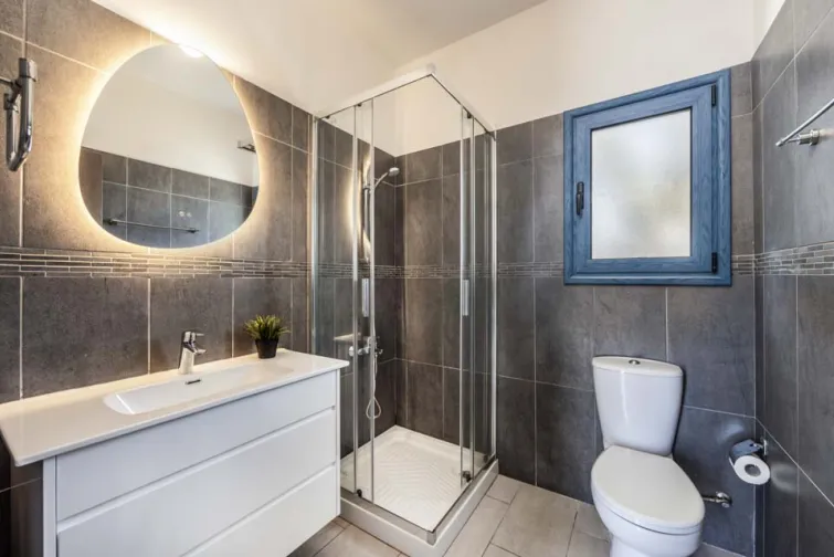 Shower Room-0