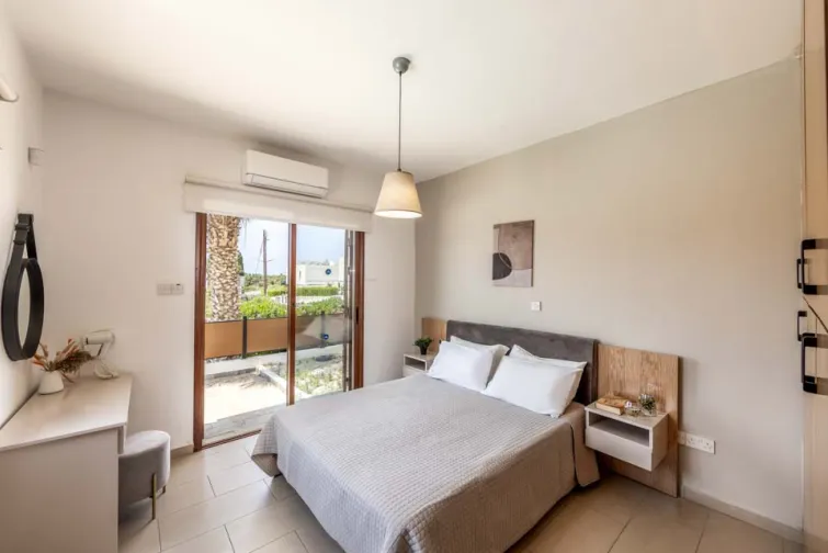 Bedroom-0