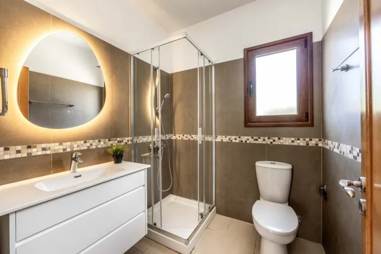 Shower Room-0