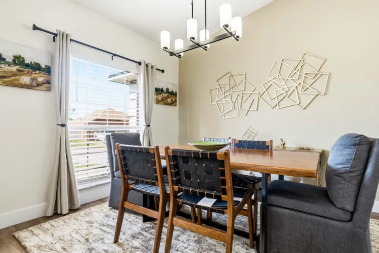 Dining Room-0