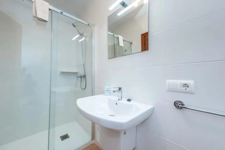 Shower Room-0