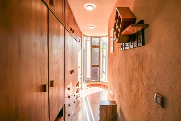 Gallery Slide