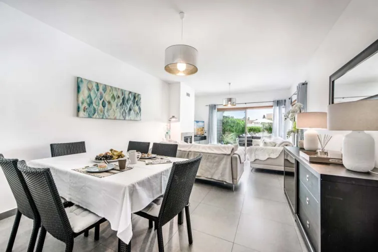 Dining Room-0